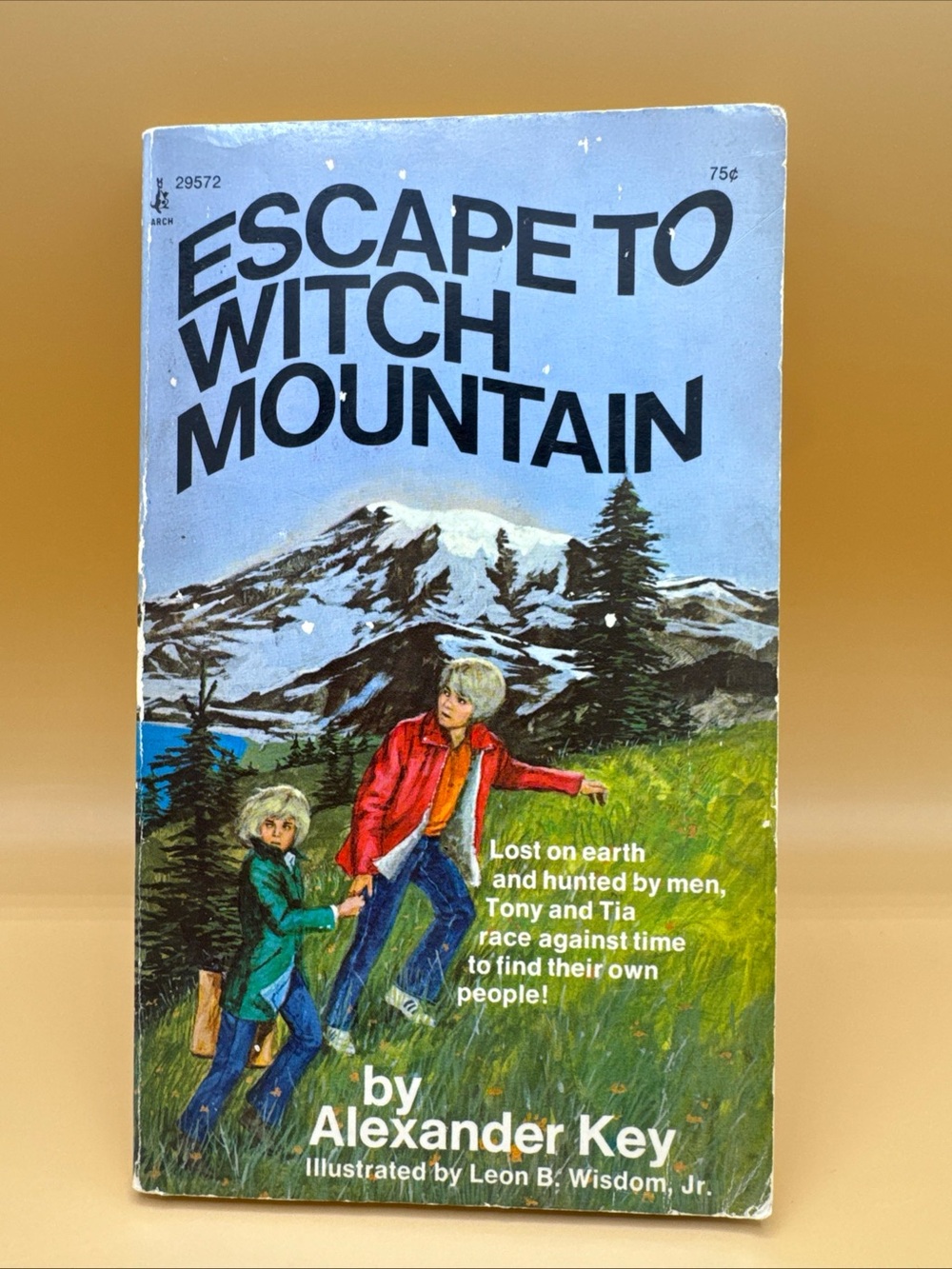 Escape to Witch Mountain Alexander Key 1973 Archway Paperback